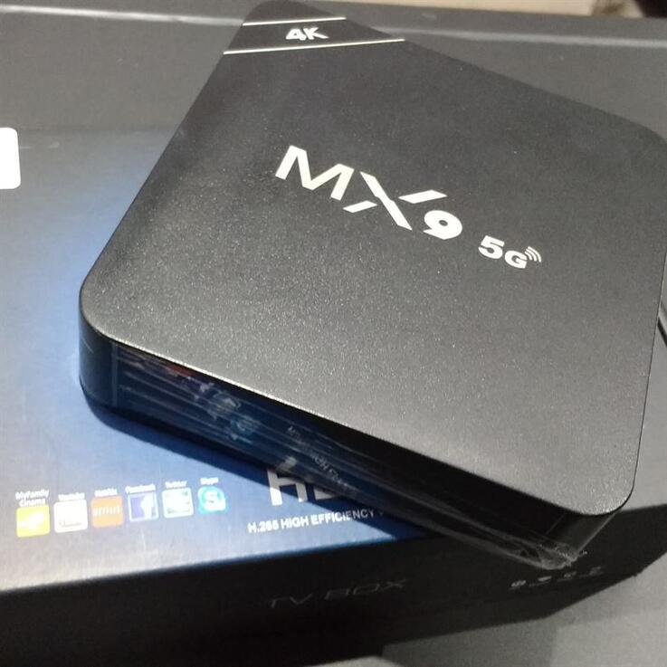 Tv box com 1 ano de lista