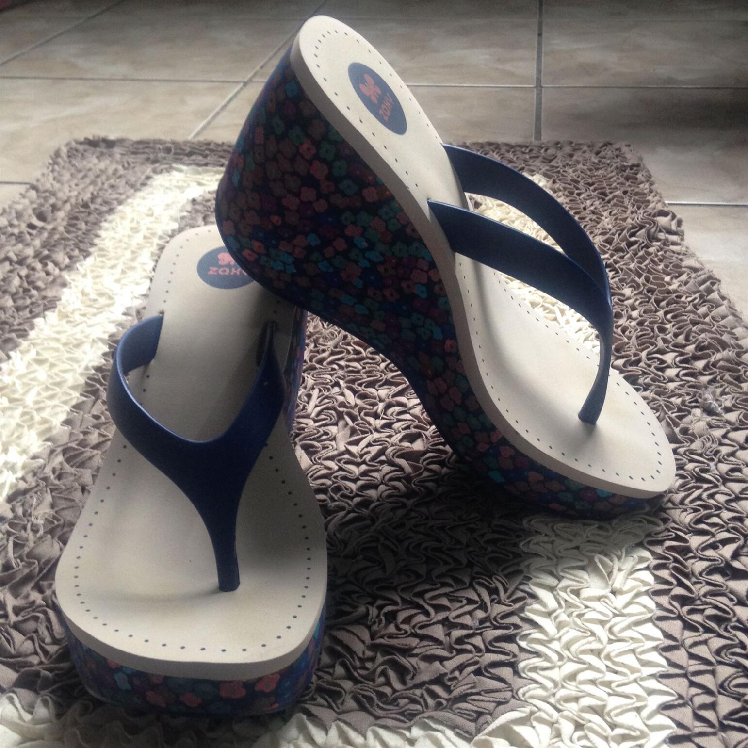 Chinelo Azul