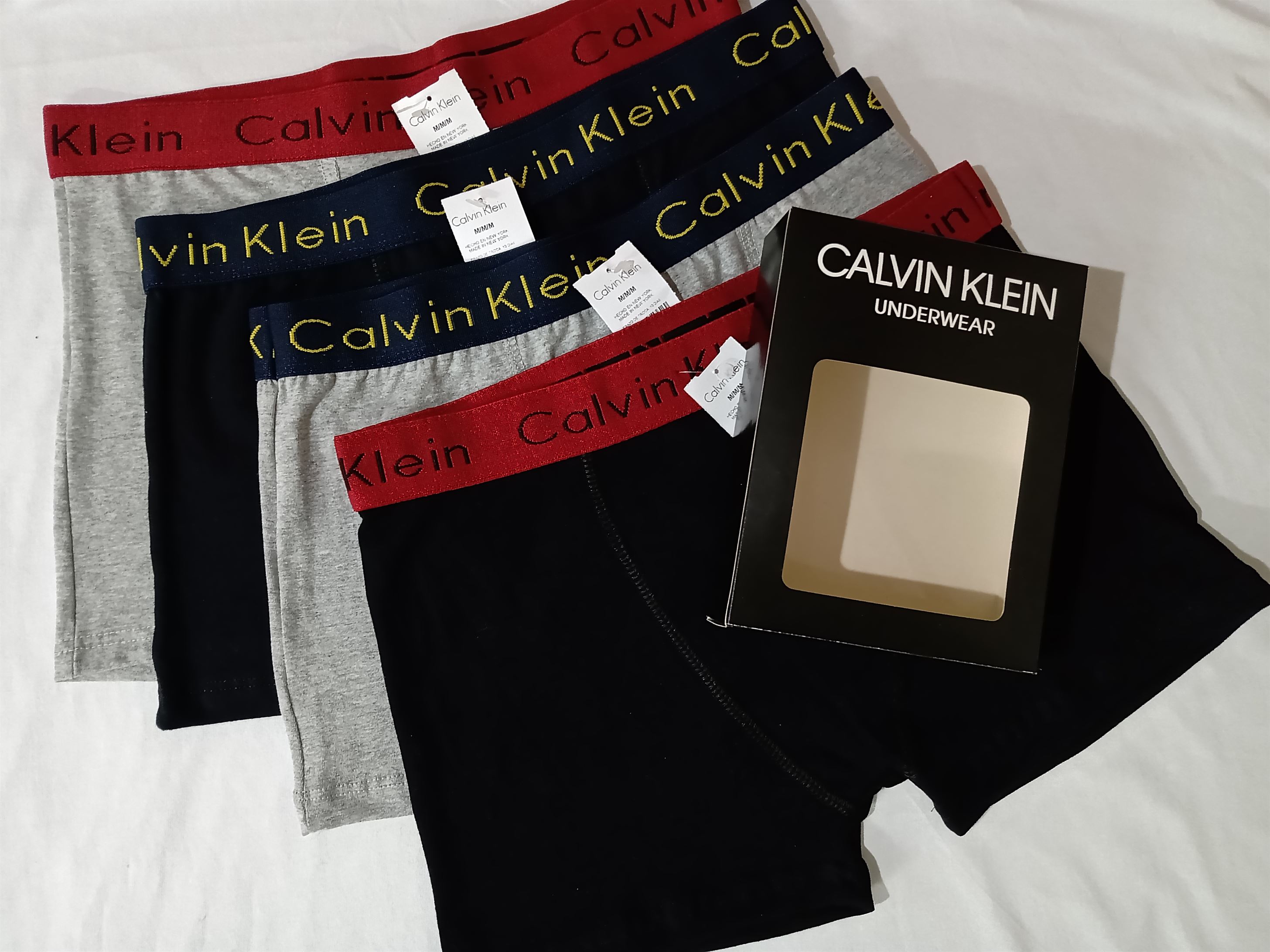 Cueca Boxer Calvin Klein Kit com 4 cuecas