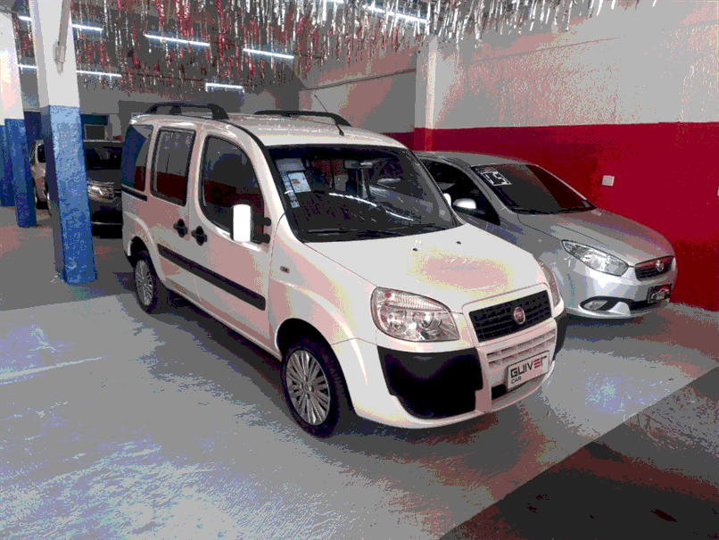 Doblo Essence 1.8 7 lugar